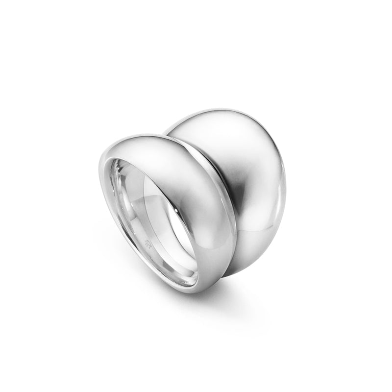 Curve ring